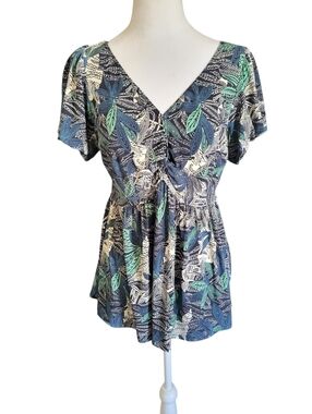 Max Edition Leaf Print V-Neck Top sz L